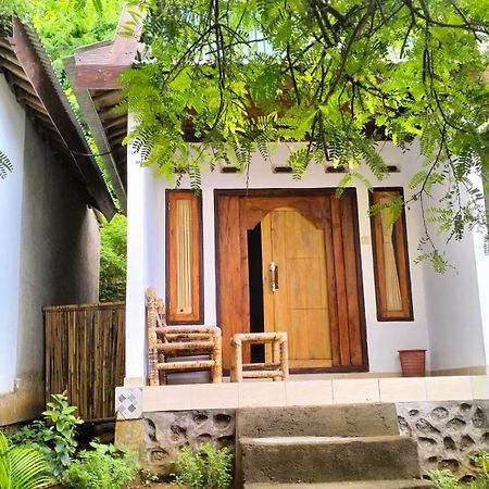 Diki Bungalows Kuta  Ngoại thất bức ảnh
